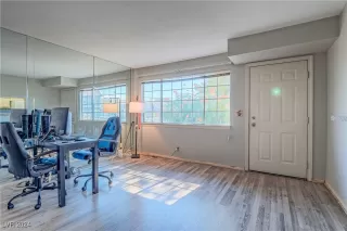 Photo #3: 2619323 Listing