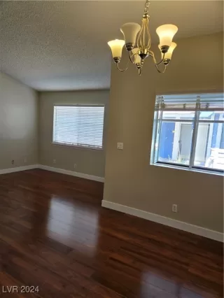 Photo #5: 2619327 Listing