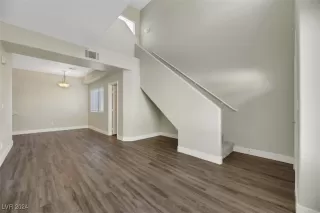 Photo #2: 2619342 Listing 