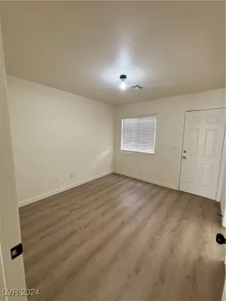 Photo #5: 2619344 Listing