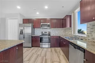 Photo #5: 2619371 Listing 