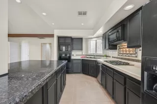 Photo #5: 2619379 Listing 