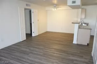 Photo #1: 2619382 Listing 