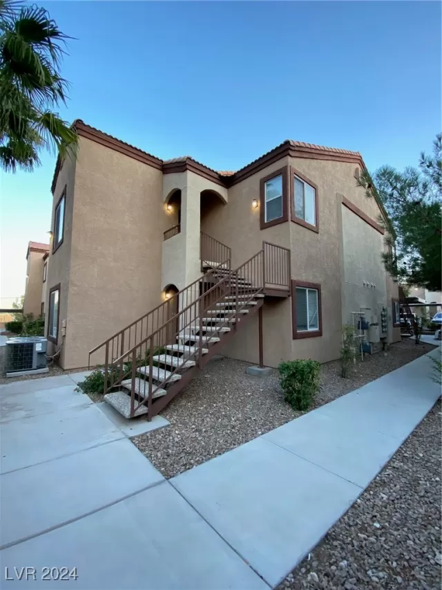 MLS: 2619404 Condo For Sale