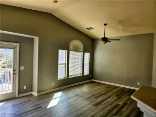 Photo #4: 2619405 Listing 