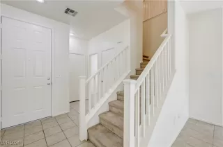 Photo #5: 2619415 Listing