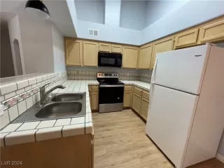 Photo #3: 2619463 Listing 