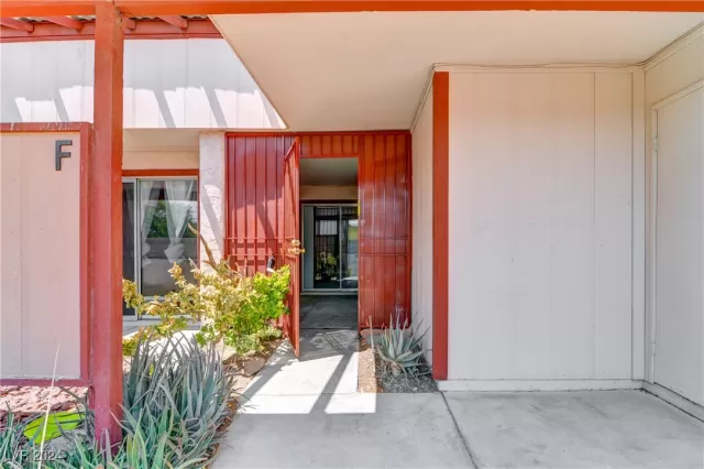 MLS: 2619483 Condo For Sale