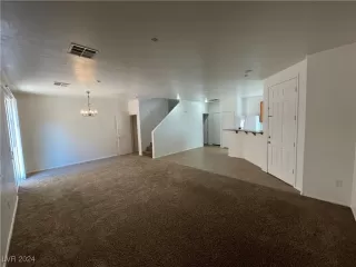 Photo #5: 2619520 Listing 