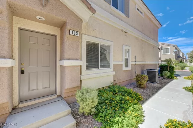 MLS: 2619523 Condo For Sale