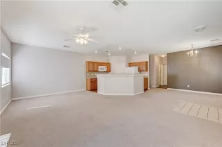 Photo #5: 2619523 Listing 