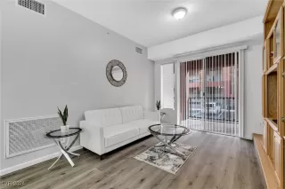 Photo #6: 2619529 Listing 