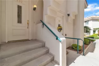 Photo #3: 2619530 Listing 