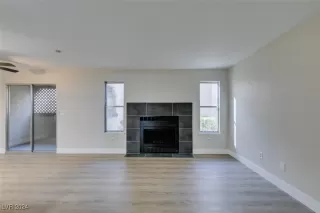 Photo #4: 2619549 Listing