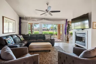 Photo #2: 2619579 Listing