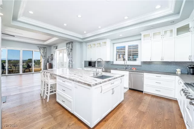 MLS: 2619608 Condo For Sale