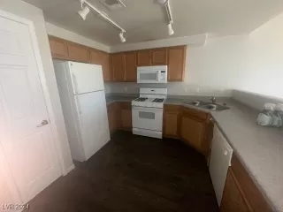 Photo #4: 2619612 Listing 