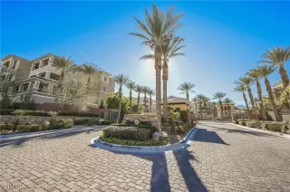 Photo #2: 2619642 Listing