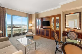 Photo #4: 2619650 Listing