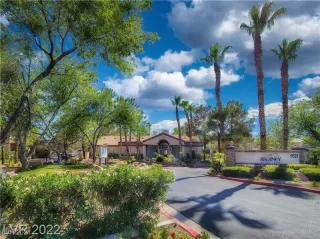 Photo #1: 2619664 Listing 