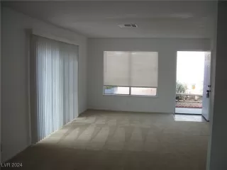 Photo #1: 2619669 Listing 