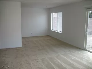 Photo #2: 2619669 Listing 