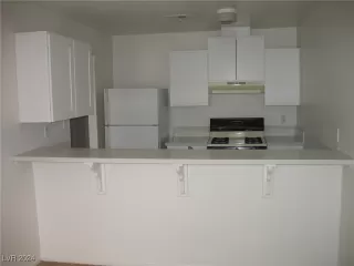 Photo #3: 2619669 Listing 