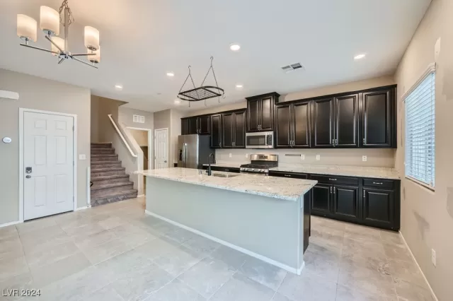 MLS: 2619723 Condo For Sale