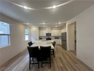 Photo #5: 2619750 Listing 