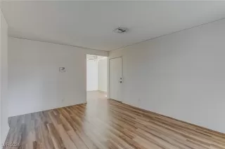 Photo #6: 2619770 Listing 