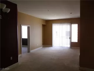 Photo #3: 2619776 Listing 