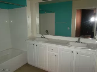 Photo #4: 2619776 Listing 