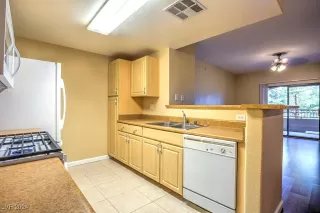 Photo #4: 2619802 Listing 