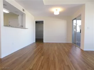 Photo #5: 2619821 Listing 