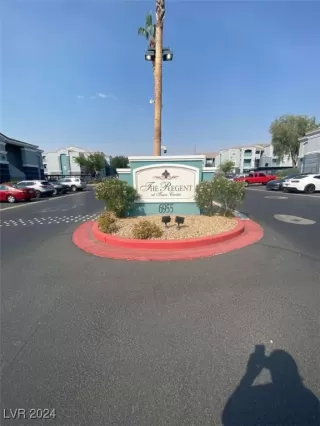 Photo #2: 2619899 Listing