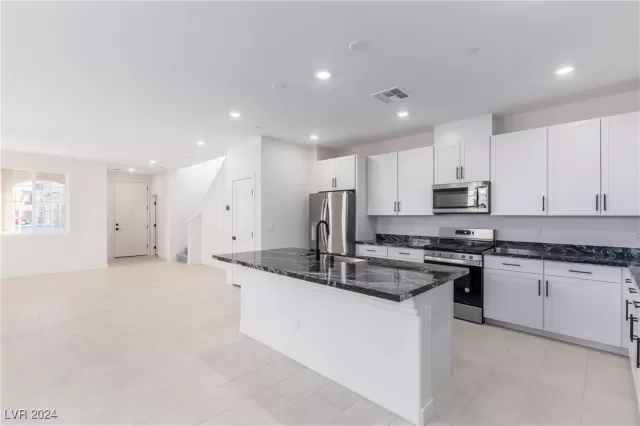 MLS: 2619903 Condo For Sale