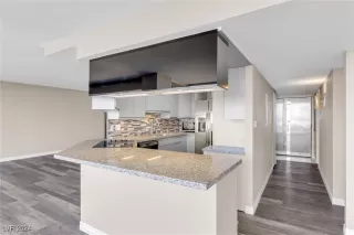 Photo #4: 2619914 Listing 