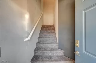 Photo #6: 2619922 Listing