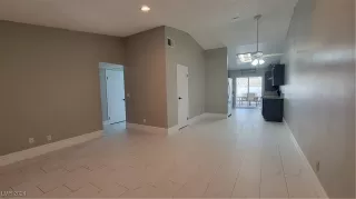 Photo #6: 2619926 Listing 