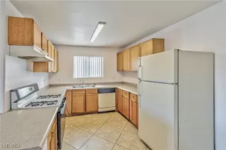 Photo #3: 2619935 Listing 