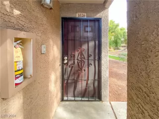 Photo #1: 2619944 Listing 