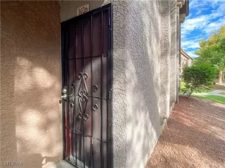 Photo #2: 2619944 Listing 