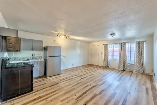 MLS: 2619948 Condo For Sale