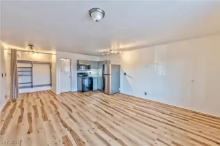 Photo #1: 2619948 Listing 