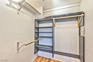 Photo #4: 2619948 Listing 