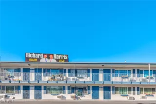 Photo #5: 2619948 Listing 