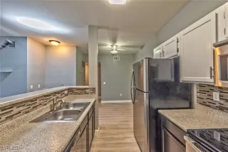 Photo #5: 2619978 Listing 