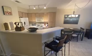 Photo #5: 2619982 Listing 