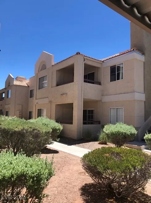 MLS: 2620036 Condo For Sale