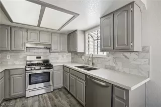 Photo #2: 2620075 Listing